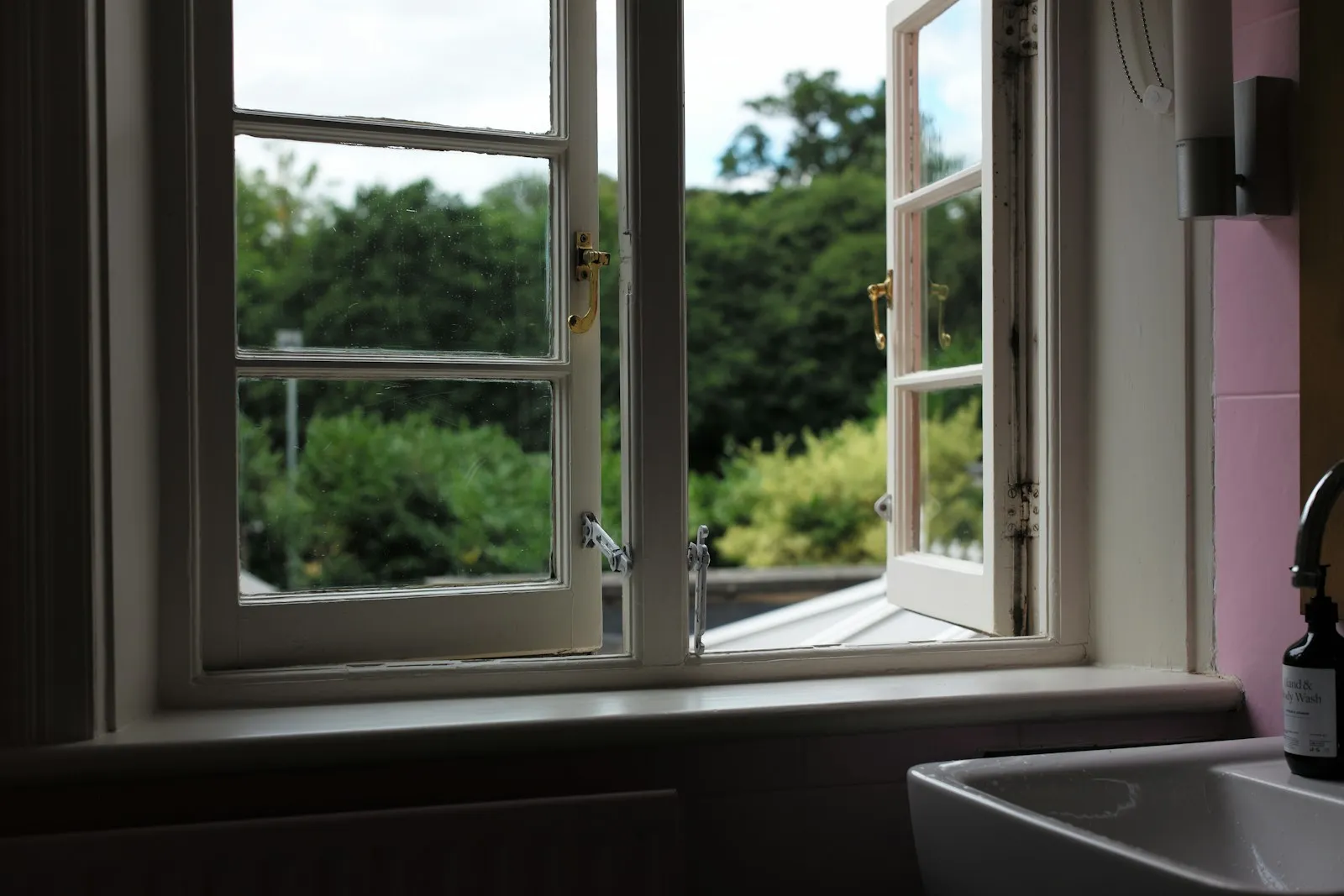 Dubbel Glas in 2026: Kosten, Subsidie en Besparing